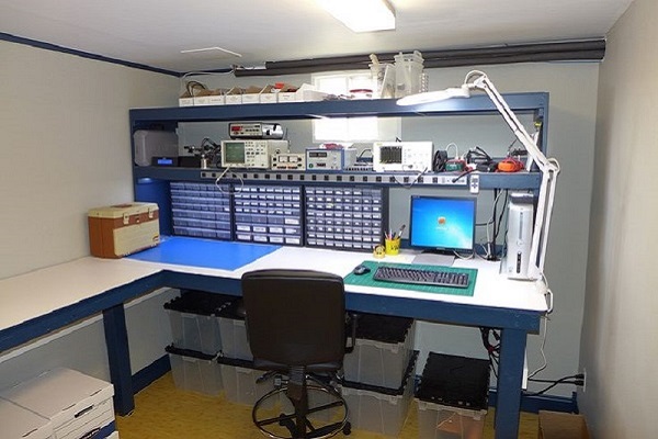 OICO Electronics workstation